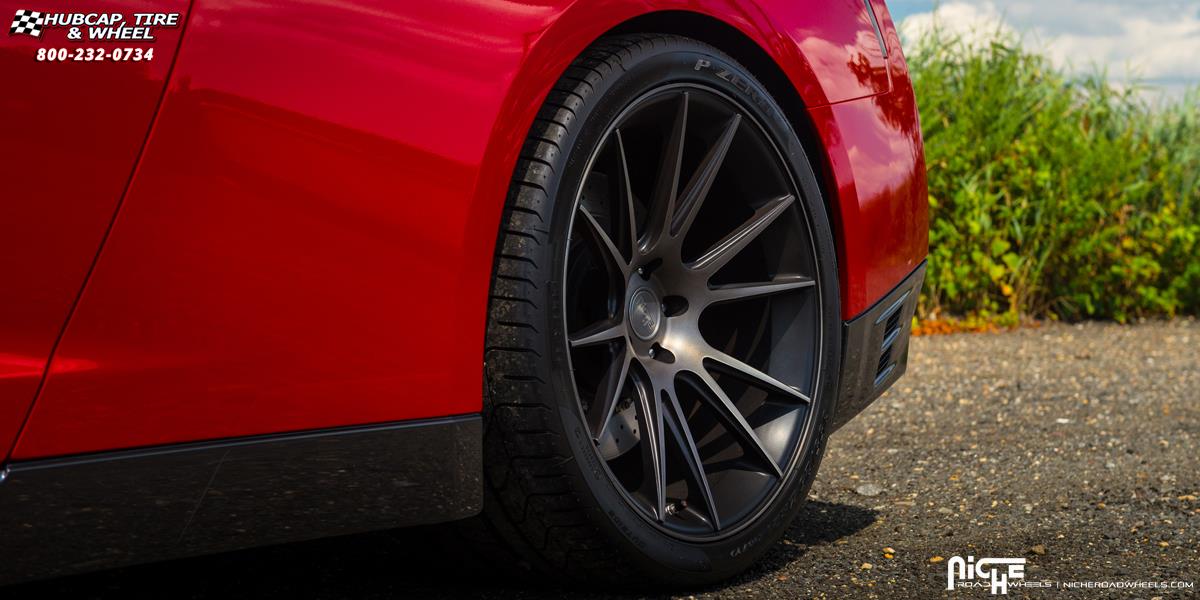 vehicle gallery/nissan gt r niche vicenza 21x105  Matte Black/Machined/DDT wheels and rims